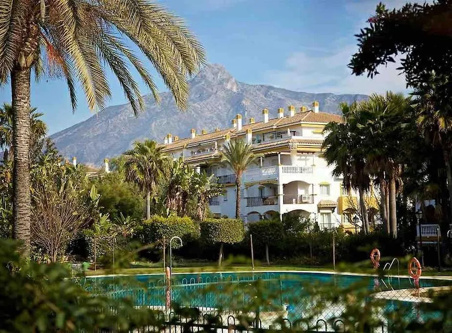 Apartment Apartamento Urb Dama De Noche 5 Pax Y Terraza En Puerto Banus Marbella