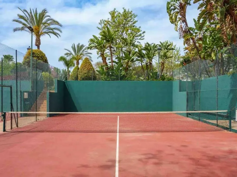 Apartamento Urb Dama De Noche 5 Pax Y Terraza En Puerto Banus Marbella 0*,  Spain